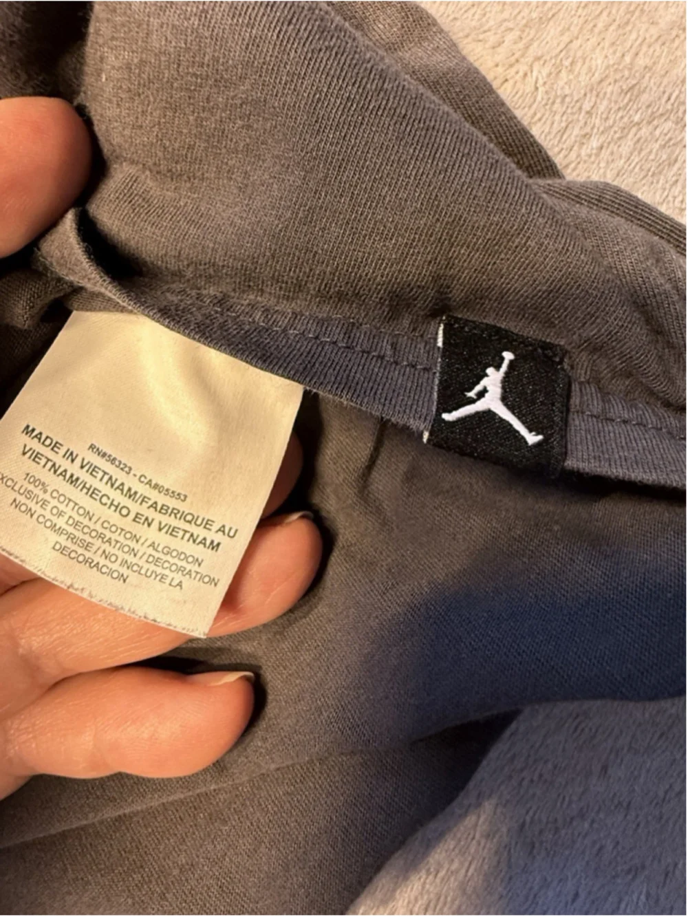 Nike Men’s Small Air Jordan Shirt Long Sleeve Shirt Jumpman Black